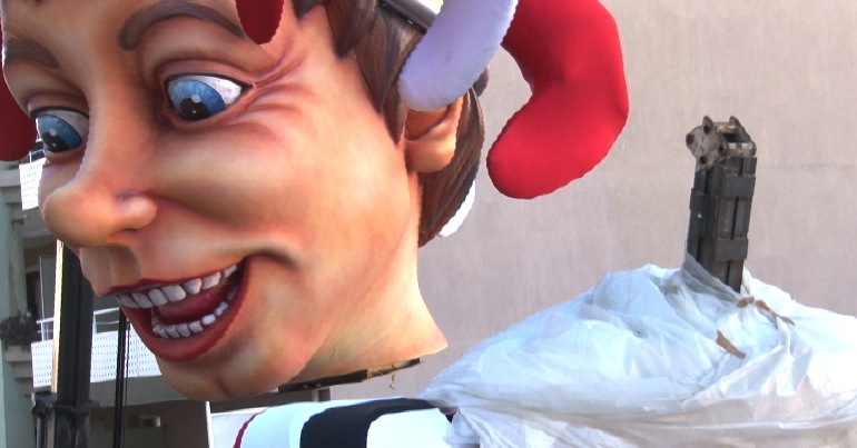 Carnaval de Nice 2016 - Pose de la Tête du Roi